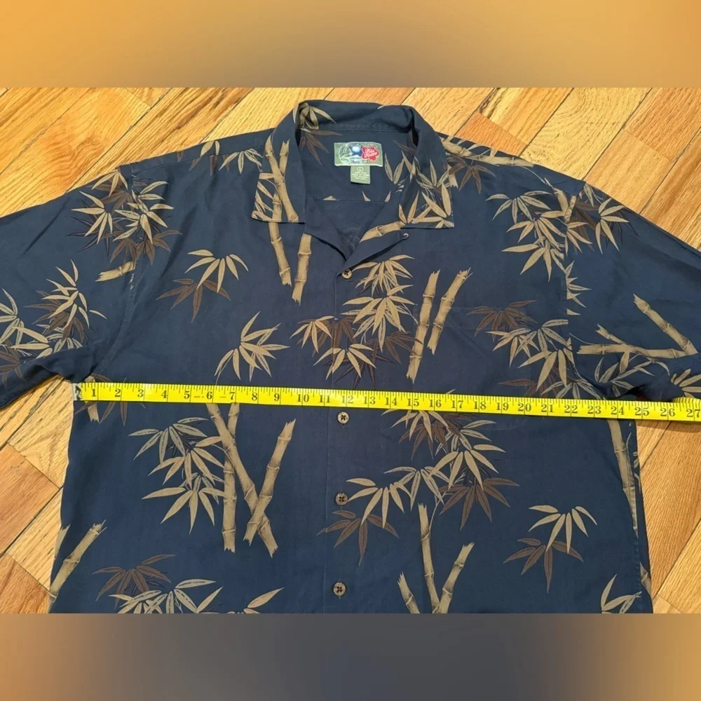 Hilo Hattie Men’s Size L 100% Silk Aloha Shirt Button Down Hawaiian Blue Bamboo